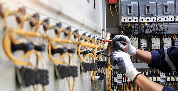 Professional Electrician technician working in Tipton, IA
